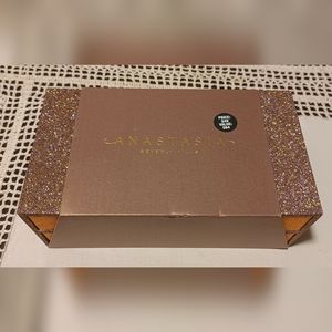 2 NIB Palettes - Anastasia Beverly Hills Eye Shadow Vault